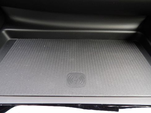 New 2026 Volvo XC60 T8 Plus w/ Protection Package Premier image 20