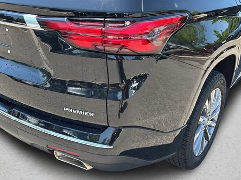 Used 2023 Chevrolet Traverse Premier w/ LPO, Cargo Package AWD/4WD image 38