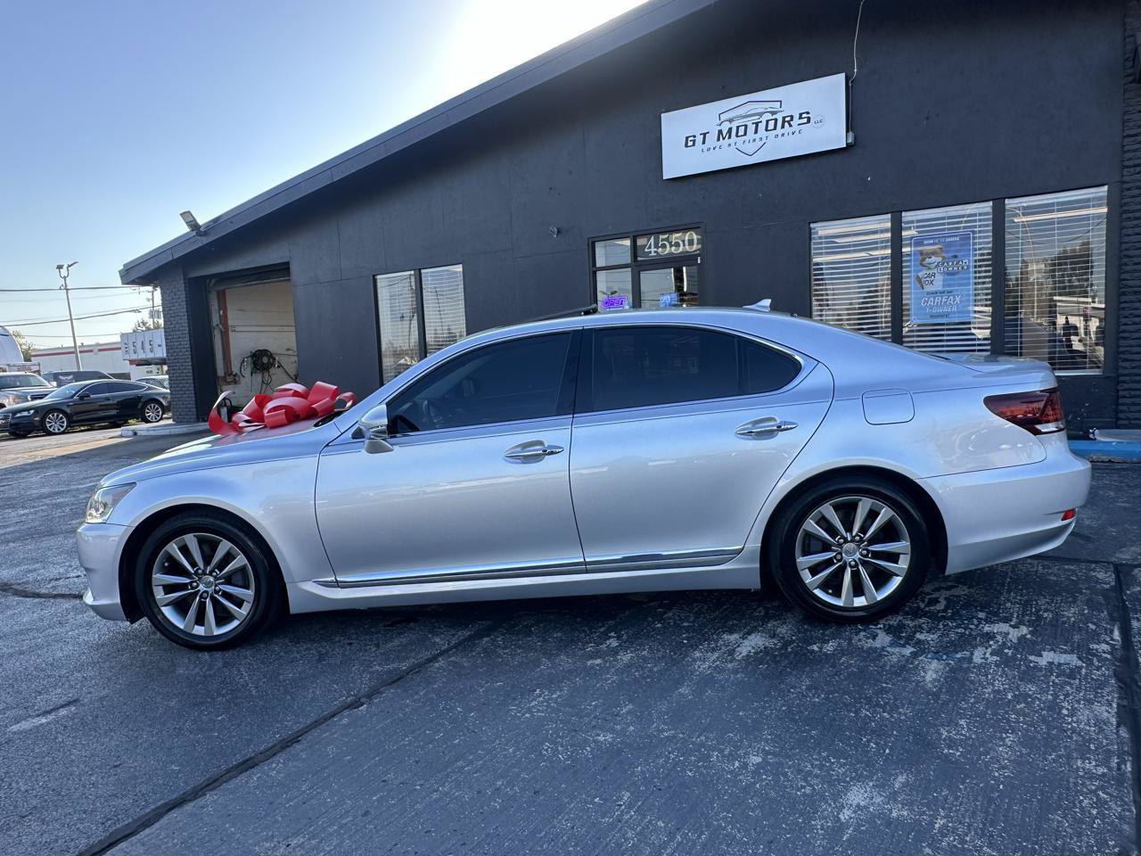 Used 2013 Lexus LS 460 AWD w/ Comfort Pkg image 8