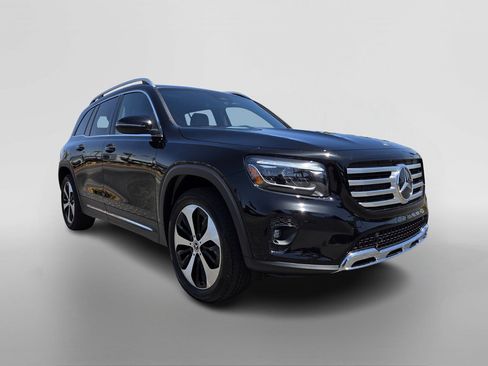 New 2026 Mercedes-Benz GLB 250 image 7