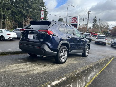 Certified 2025 Toyota RAV4 XLE AWD/4WD image 9