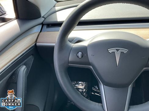 Used 2023 Tesla Model 3 Standard Range image 38