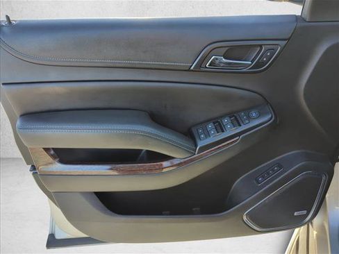 Used 2017 GMC Yukon SLT w/ Open Road Package image 7