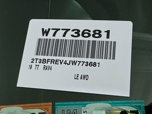 Used 2018 Toyota RAV4 LE w/ All Weather Liner Package AWD/4WD image 22