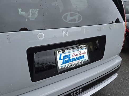 Certified 2026 Hyundai Ioniq 9 Limited image 42