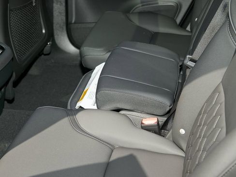 New 2025 Volvo XC90 B6 Plus w/ Protection Package image 18