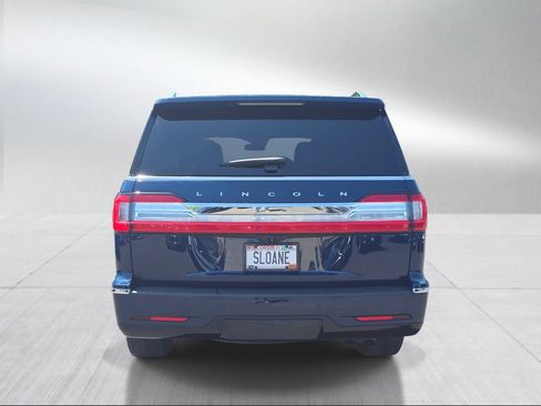 Used 2019 Lincoln Navigator Reserve AWD/4WD image 4
