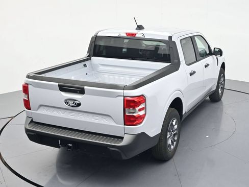 New 2026 Ford Maverick XLT w/ XLT Luxury Package FWD image 34