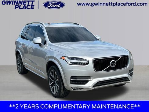 Used 2018 Volvo XC90 T5 Momentum w/ Convenience Package AWD/4WD image 3