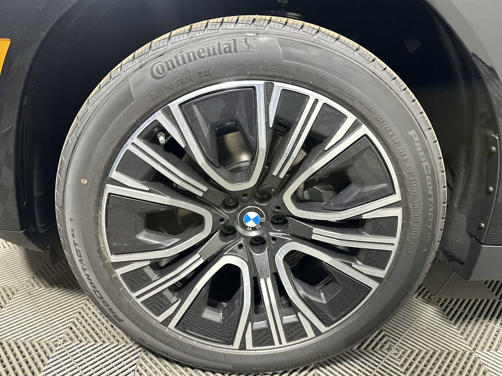 New 2025 BMW X3 xDrive30i w/ Premium Package AWD/4WD image 10