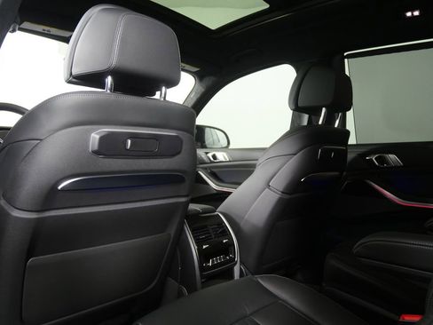 New 2026 BMW X7 M60i image 20