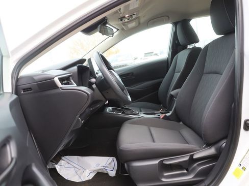 Used 2024 Toyota Corolla LE image 23