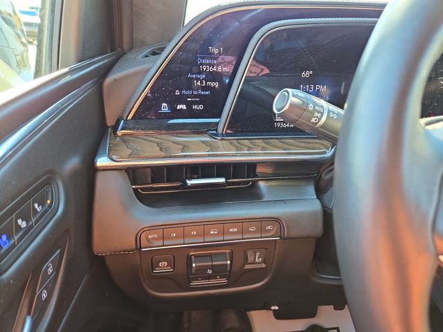 Used 2024 Cadillac Escalade ESV Premium Luxury Platinum AWD/4WD image 21