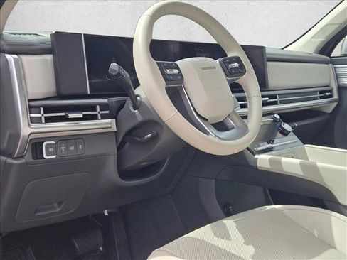 Used 2024 Hyundai Santa Fe SEL FWD image 17