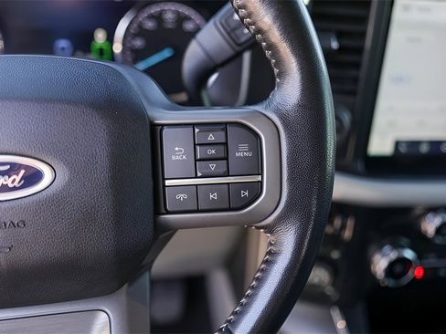 Used 2022 Ford F150 XLT w/ Equipment Group 302A High image 16