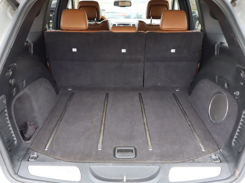 Used 2012 Jeep Grand Cherokee Overland image 15