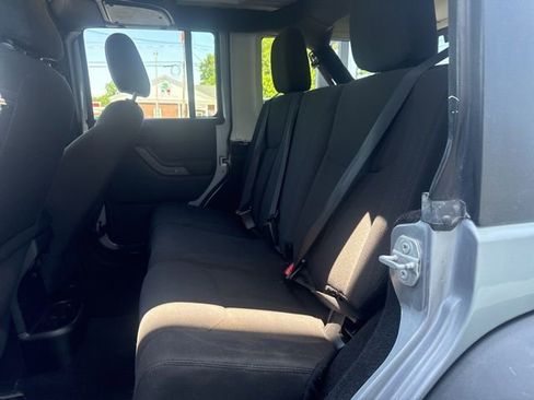 Used 2016 Jeep Wrangler Unlimited Sport w/ Quick Order Package 24S AWD/4WD image 11