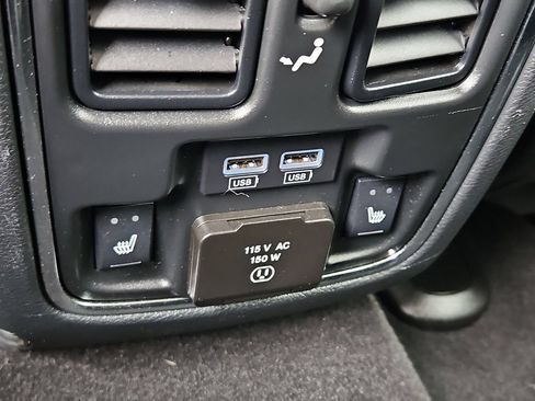 Used 2020 Jeep Grand Cherokee Summit AWD/4WD image 24