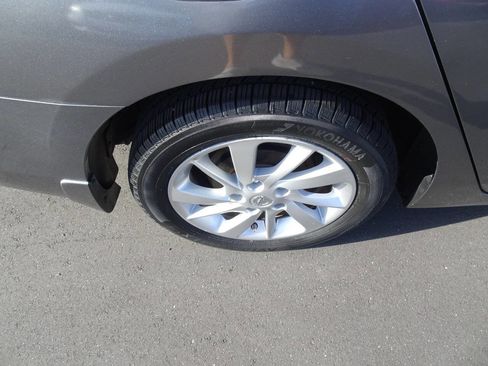 Used 2015 Nissan Sentra SV w/ Style Package image 14