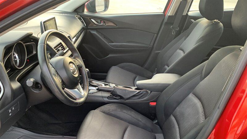 Used 2016 MAZDA MAZDA3 i Touring w/ Popular Equipment Package FWD image 15