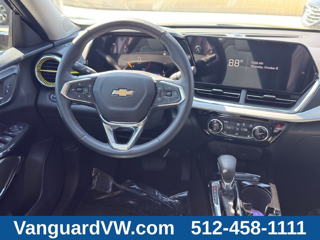Used 2026 Chevrolet Trax LT w/ Driver Confidence Package FWD image 24