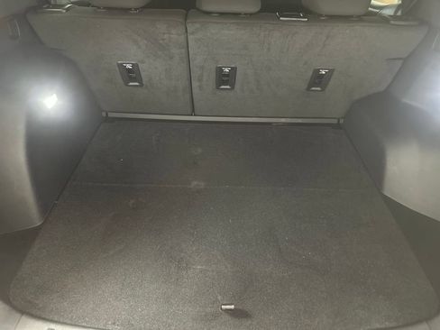 Used 2025 Chevrolet Equinox LT w/ Safety and Technology Package FWD image 14