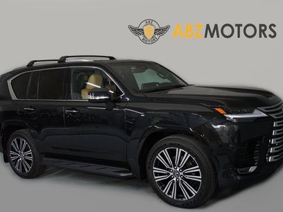 Used 2025 Lexus LX 600 4WD w/ Luxury Package
