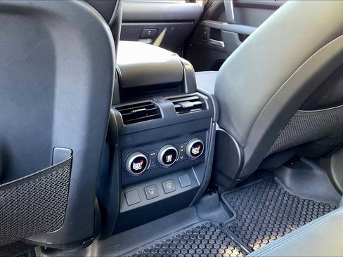 Used 2025 Land Rover Defender 130 S image 36