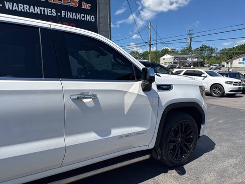 Used 2020 GMC Sierra 1500 Denali w/ Denali Ultimate Package AWD/4WD image 11