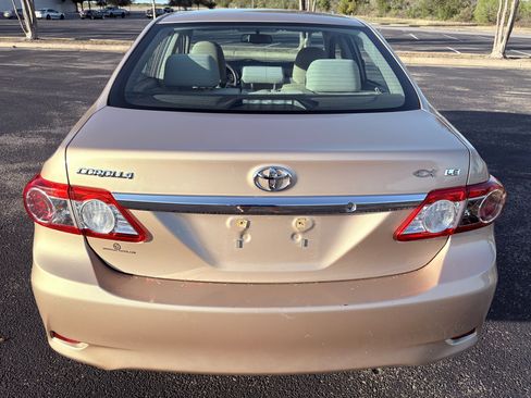 Used 2011 Toyota Corolla LE image 21