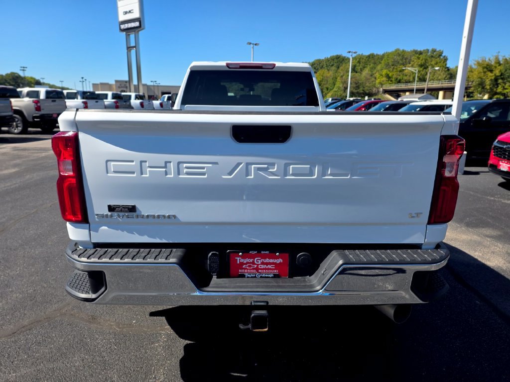 Used 2025 Chevrolet Silverado 3500 LT w/ Convenience Package AWD/4WD image 7