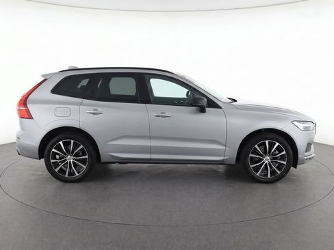 Used 2024 Volvo XC60 B5 Plus w/ Protection Package Premier AWD/4WD image 8