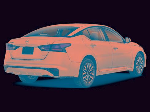 Used 2024 Nissan Altima 2.5 SV image 2