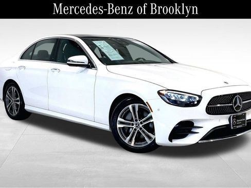 Used 2023 Mercedes-Benz E 350 4MATIC Sedan image 1