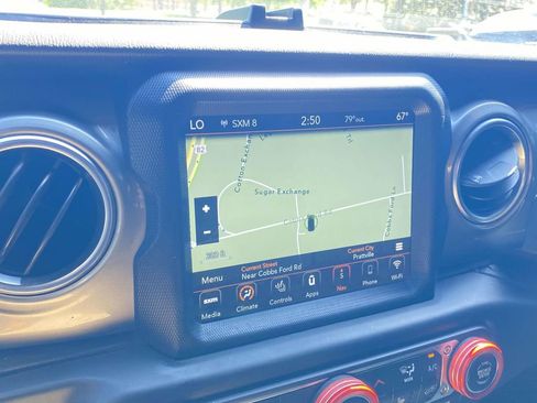 Used 2021 Jeep Wrangler Unlimited Sahara AWD/4WD image 20