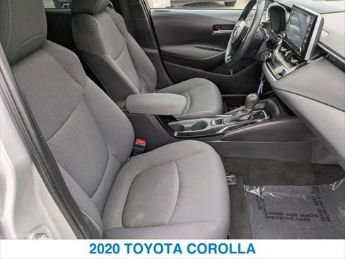 Used 2020 Toyota Corolla LE FWD image 25