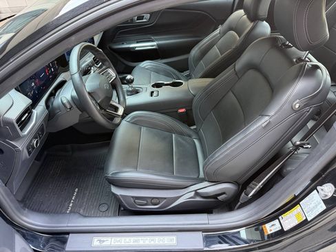Used 2025 Ford Mustang GT Premium RWD image 15