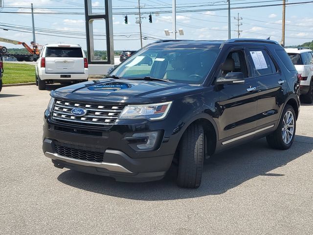Used 2017 Ford Explorer Limited FWD image 2