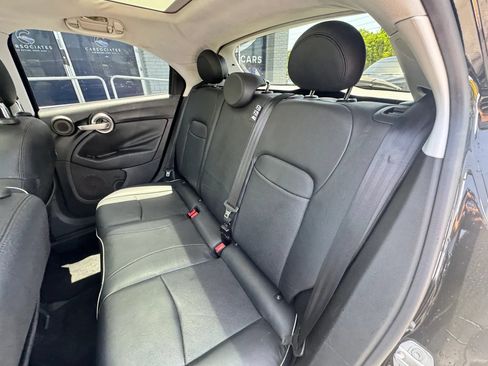 Used 2017 FIAT 500X Lounge w/ Lounge Premium Package (FWD) image 17