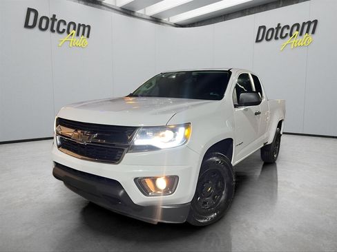 Used 2020 Chevrolet Colorado W/T w/ WT Convenience Package image 1