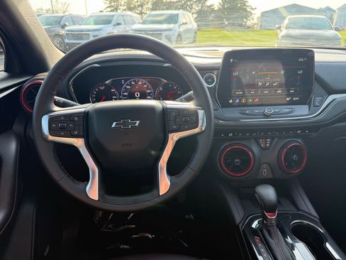 Used 2025 Chevrolet Blazer RS image 13