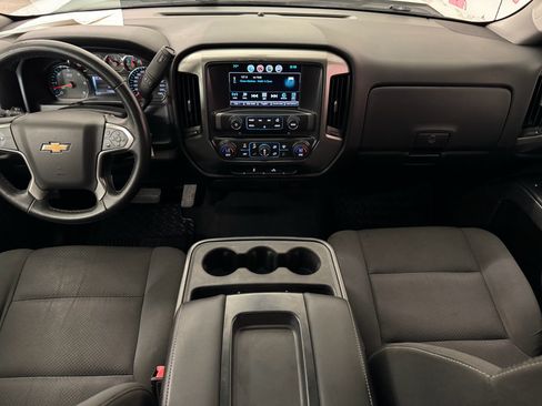 Used 2018 Chevrolet Silverado 1500 LT w/ LT Convenience Package AWD/4WD image 19