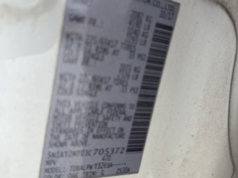 Used 2018 Nissan Rogue S image 18