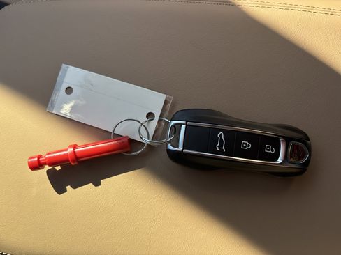 New 2026 Porsche Cayenne E-Hybrid image 22