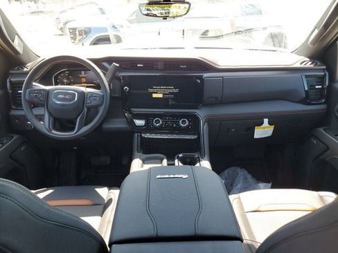 New 2026 GMC Sierra 2500 AT4 w/ AT4 Premium Plus Package AWD/4WD image 13