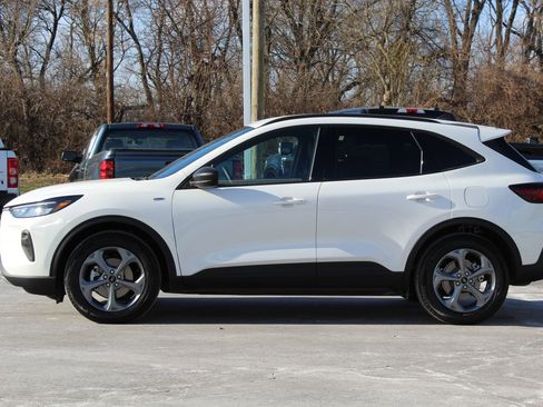 Used 2025 Ford Escape ST-Line w/ Tech Pack #1 image 5