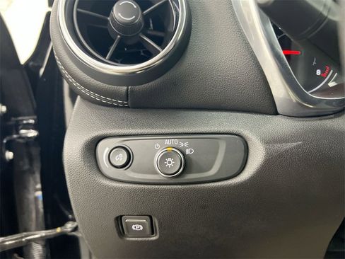 Used 2024 Chevrolet Blazer LT image 17