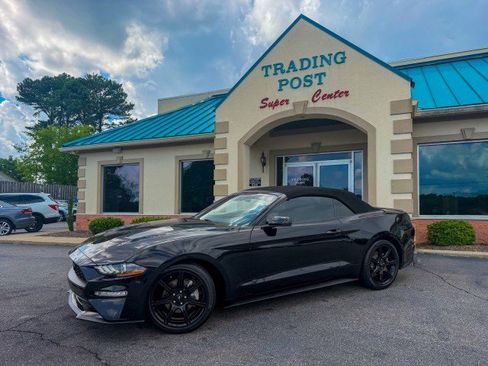 Used 2018 Ford Mustang Premium w/ Equipment Group 201A RWD image 22