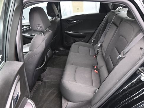 Used 2018 Chevrolet Malibu LS FWD image 10