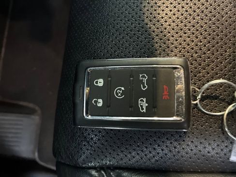 Used 2024 Jeep Wagoneer Series III image 29